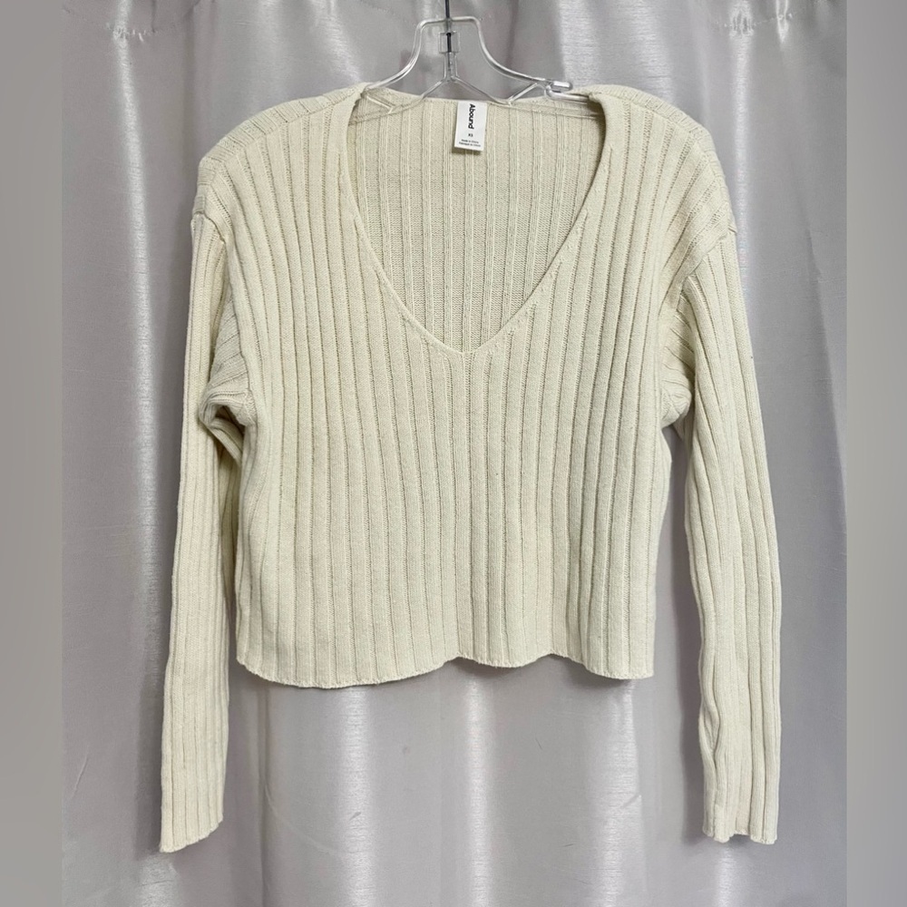 Abound - Ivory V-neck Knit Slouch Over Sized sweater - Picture 2 of 4